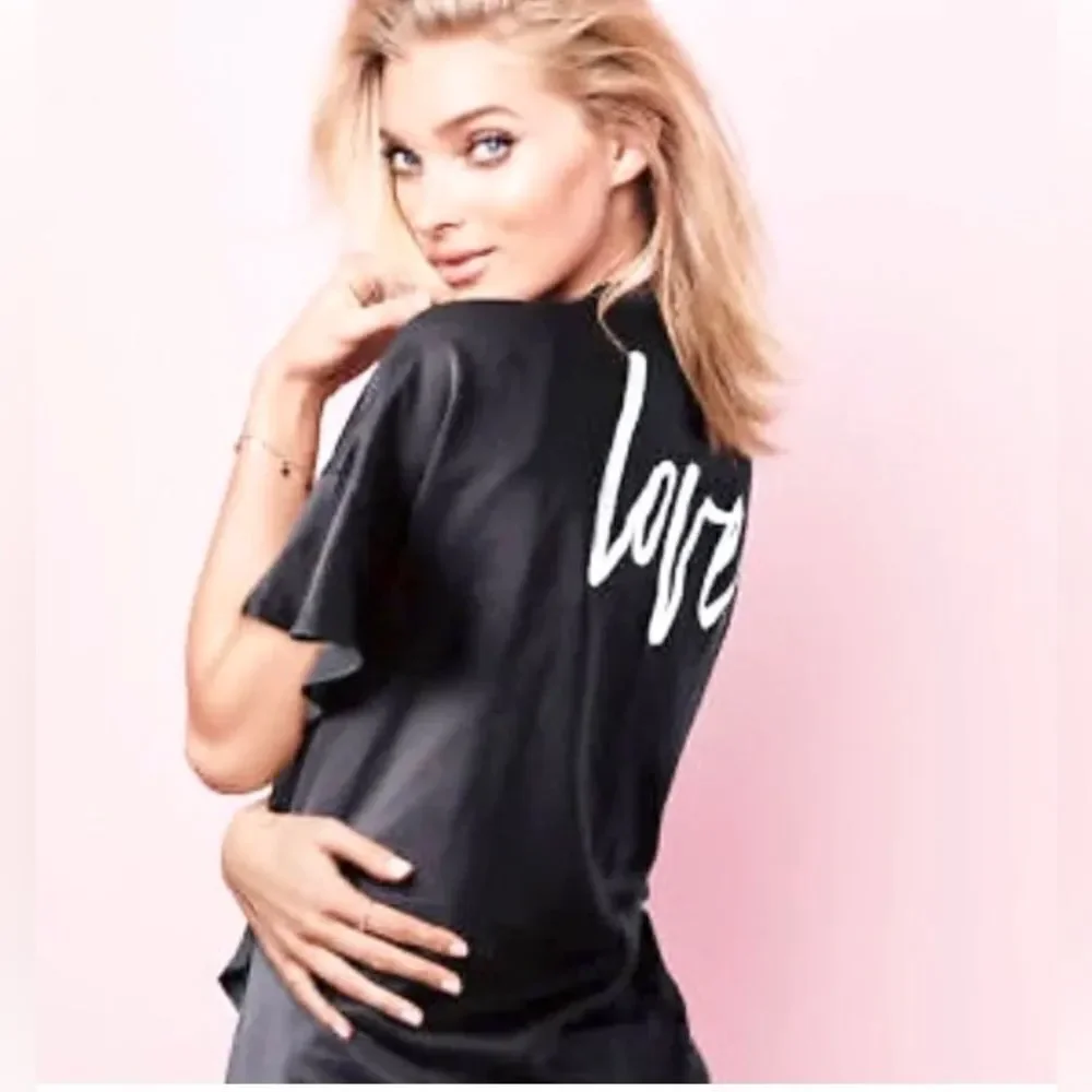 NEW Victoria’s Secret black satin kimono robe “Love VS” back graphic One Size